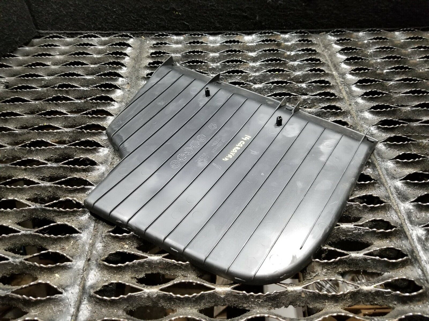 14 2014 Dodge Grand Caravan Upper Glove Box Liner Rubber Mat OEM 34k