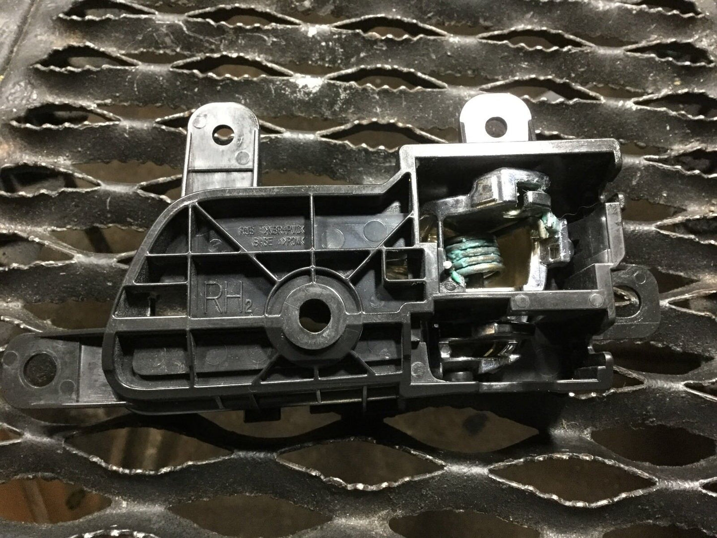 08 09 10 11 12 13 Infiniti G35 G37 Front Right Door Interior Handle OEM