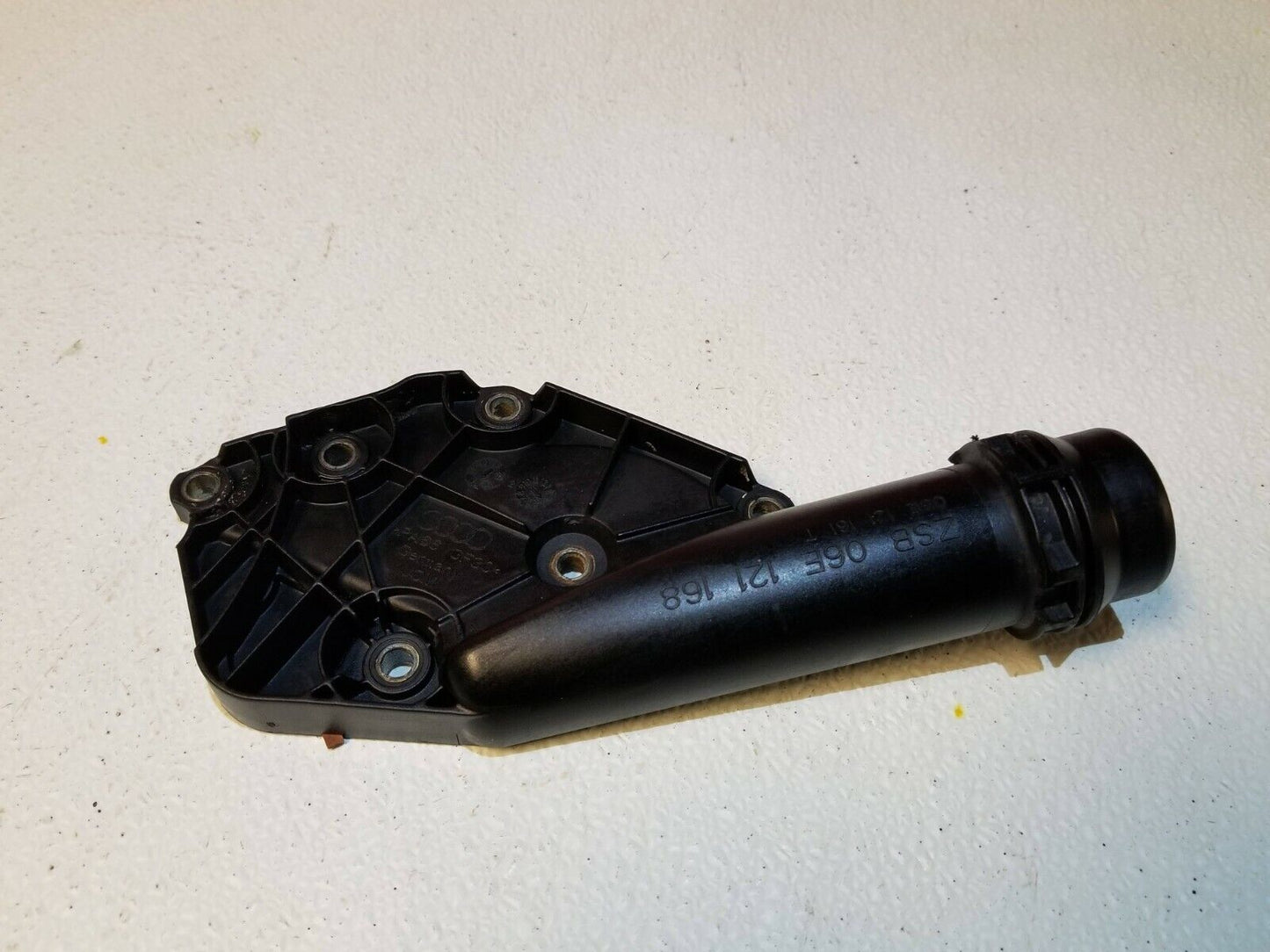08 09 10 11 Audi A5 3.2l Thermostat Housing OEM