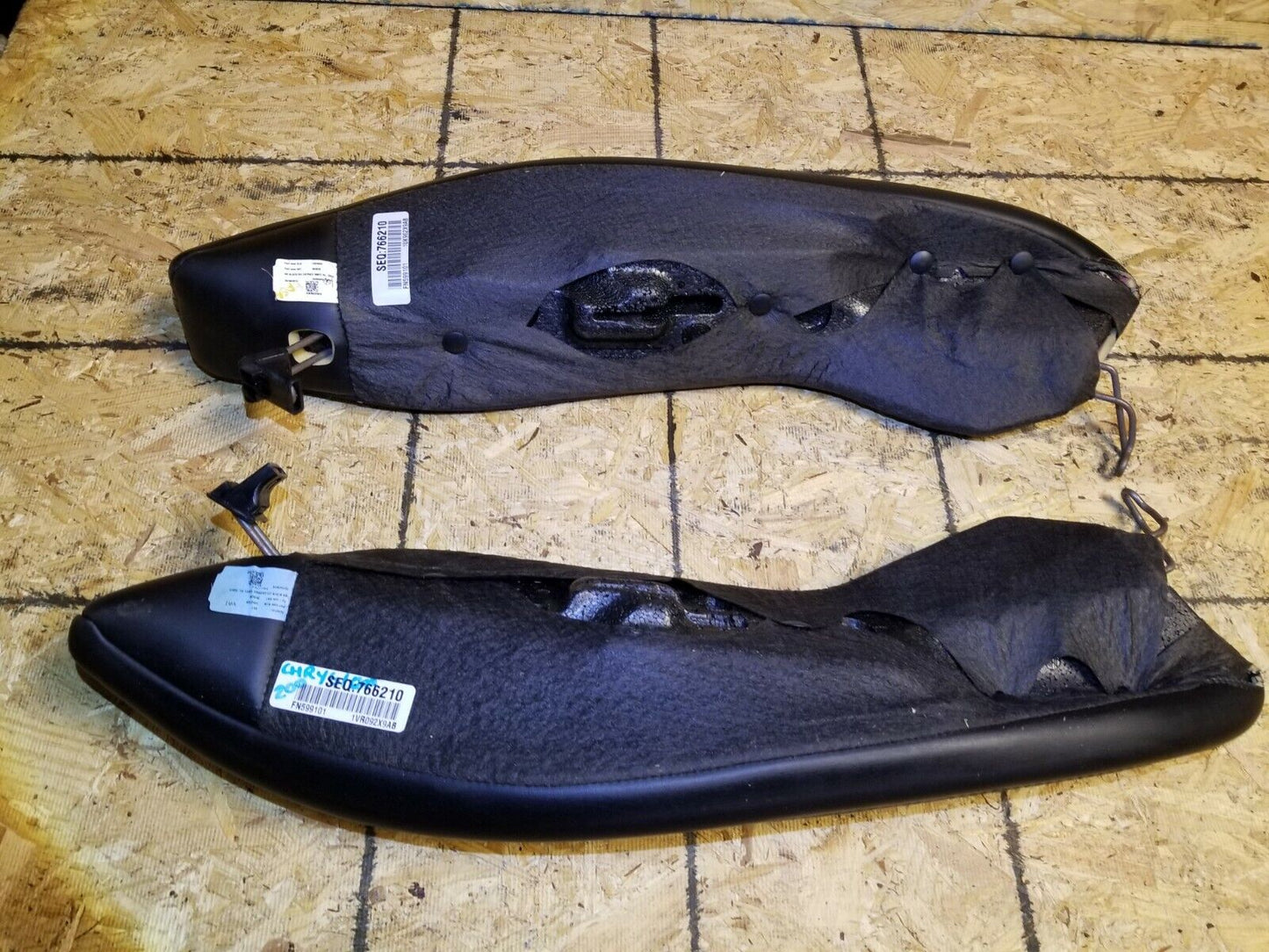 15 16 17 Chrysler 200s Rear Seat Bolster Pass & Driver Side (pair) OEM