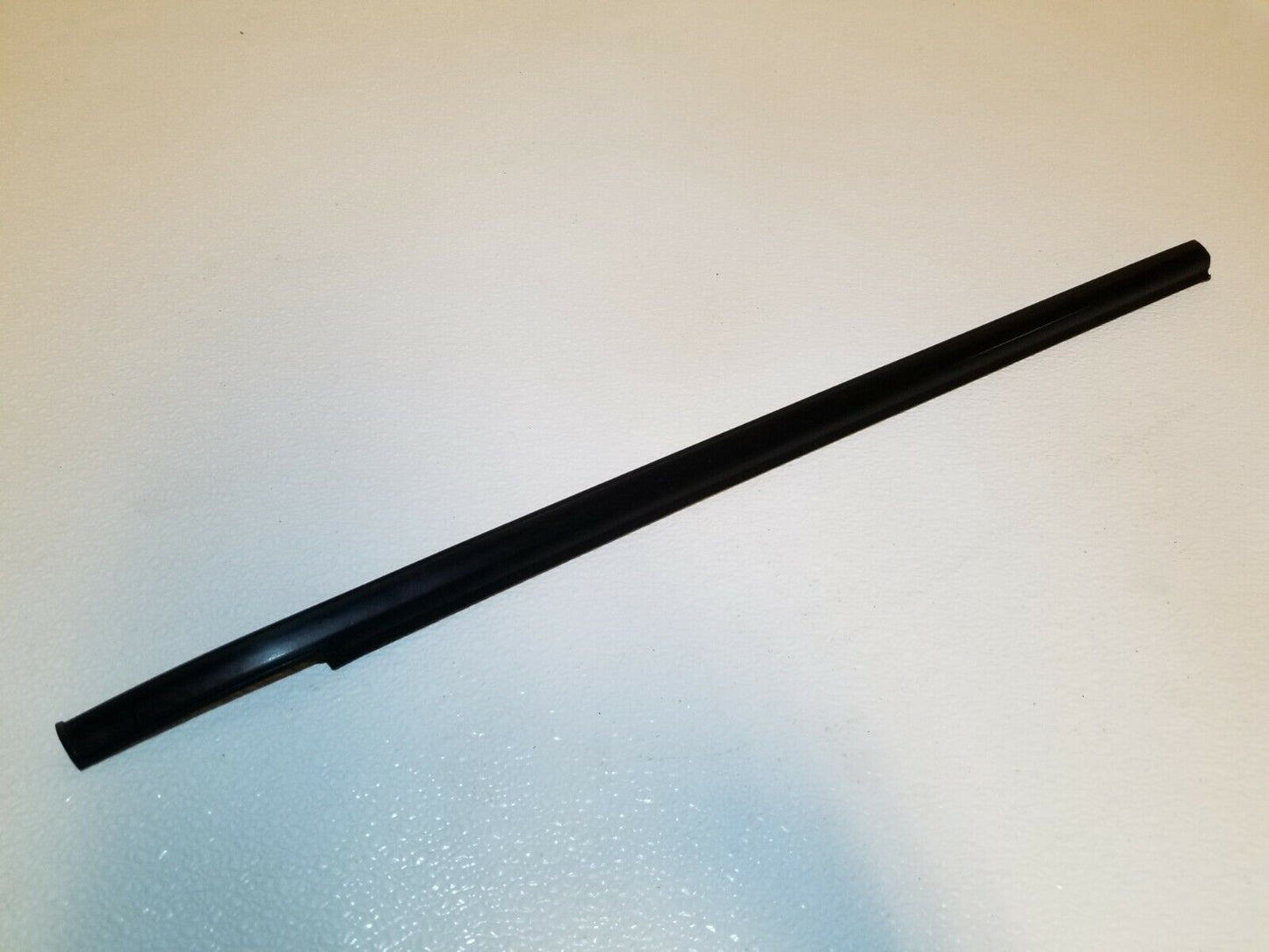 13 14 15 16 Nissan Versa Sdn Rear Right Pass Door Window Belt Seal Molding OEM