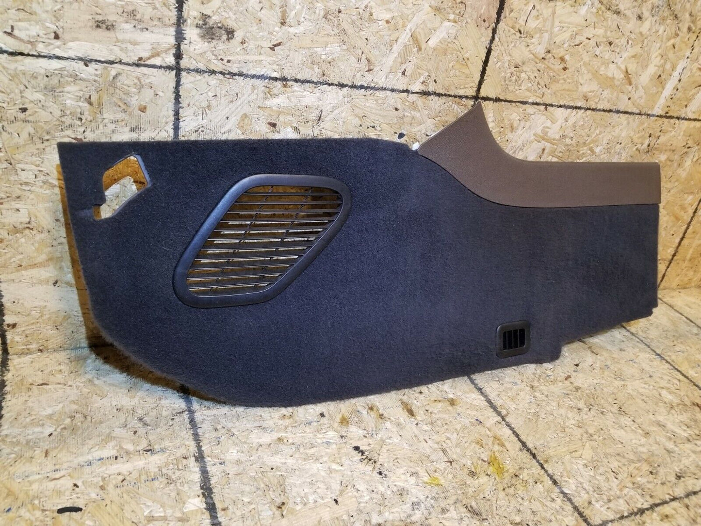 13 14 15 GMC Acadia Center Console Side Panel Left Driver Side 22855014 OEM