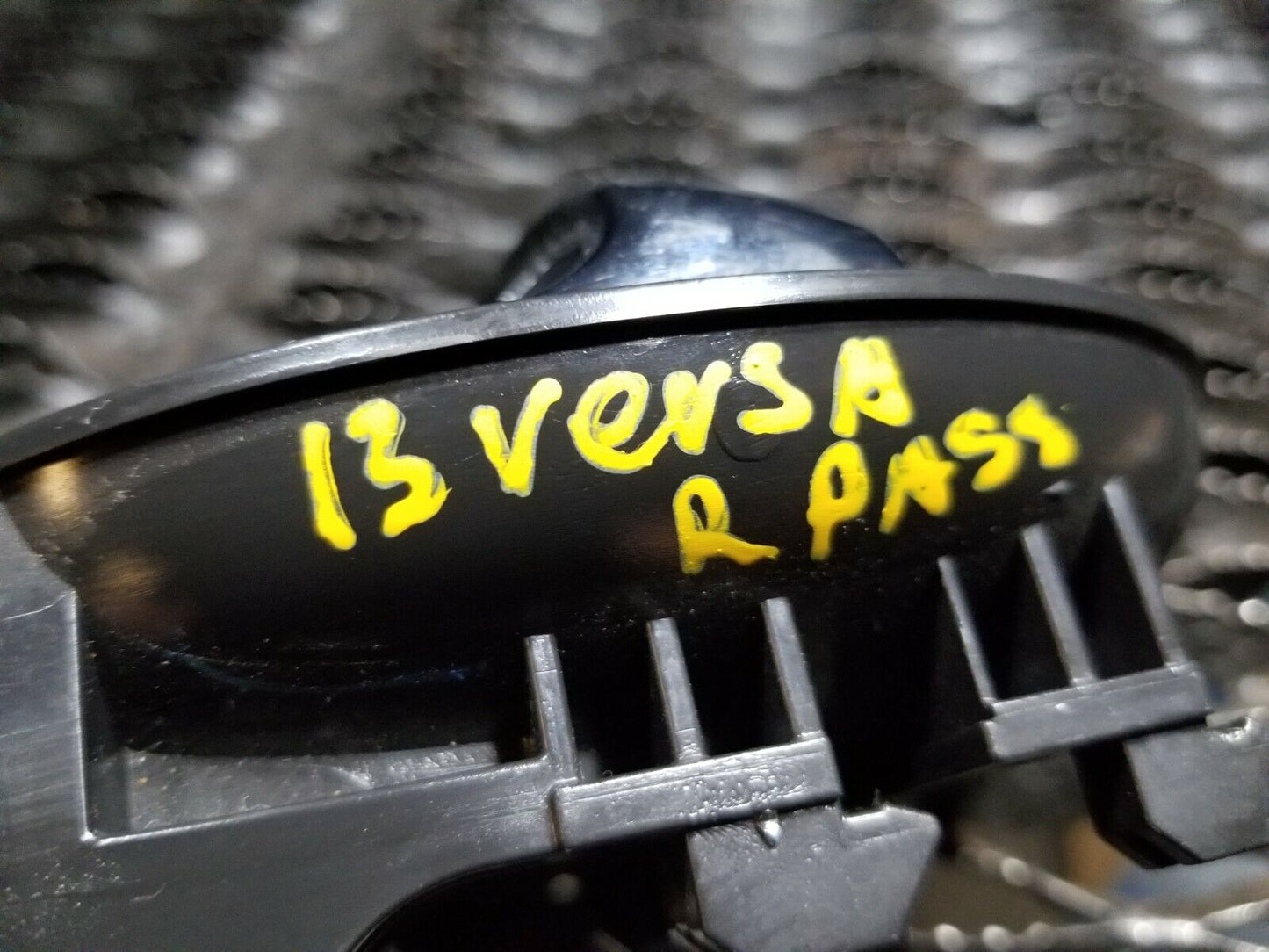 13 14 15 16 Nissan Versa Sdn Rear Right Pass Side Interior Door Handle OEM