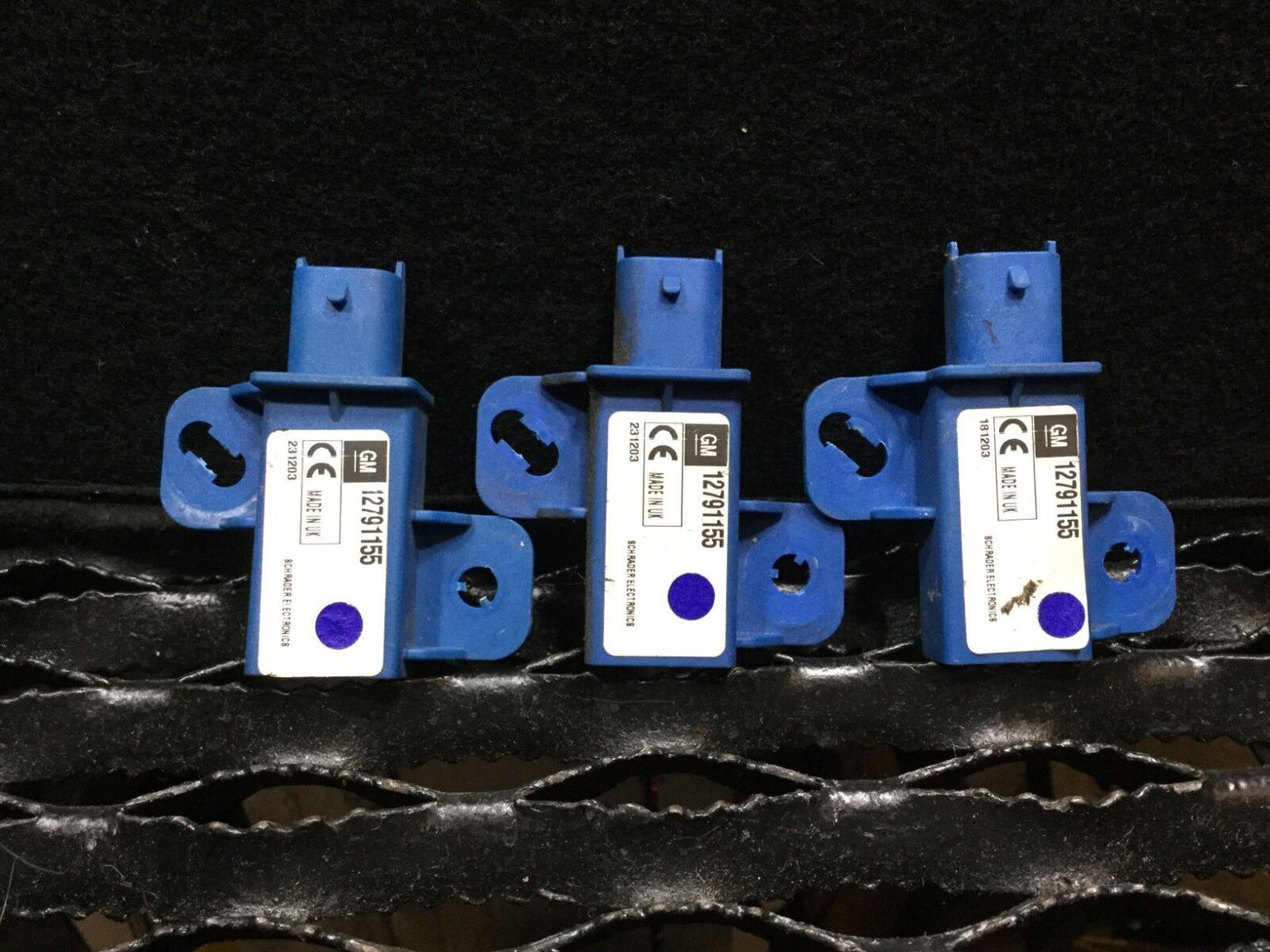 03 04 05 06 07 08 09 10 11 Saab 9-3 Tire Pressure Monitoring Sensor 3pcs OEM