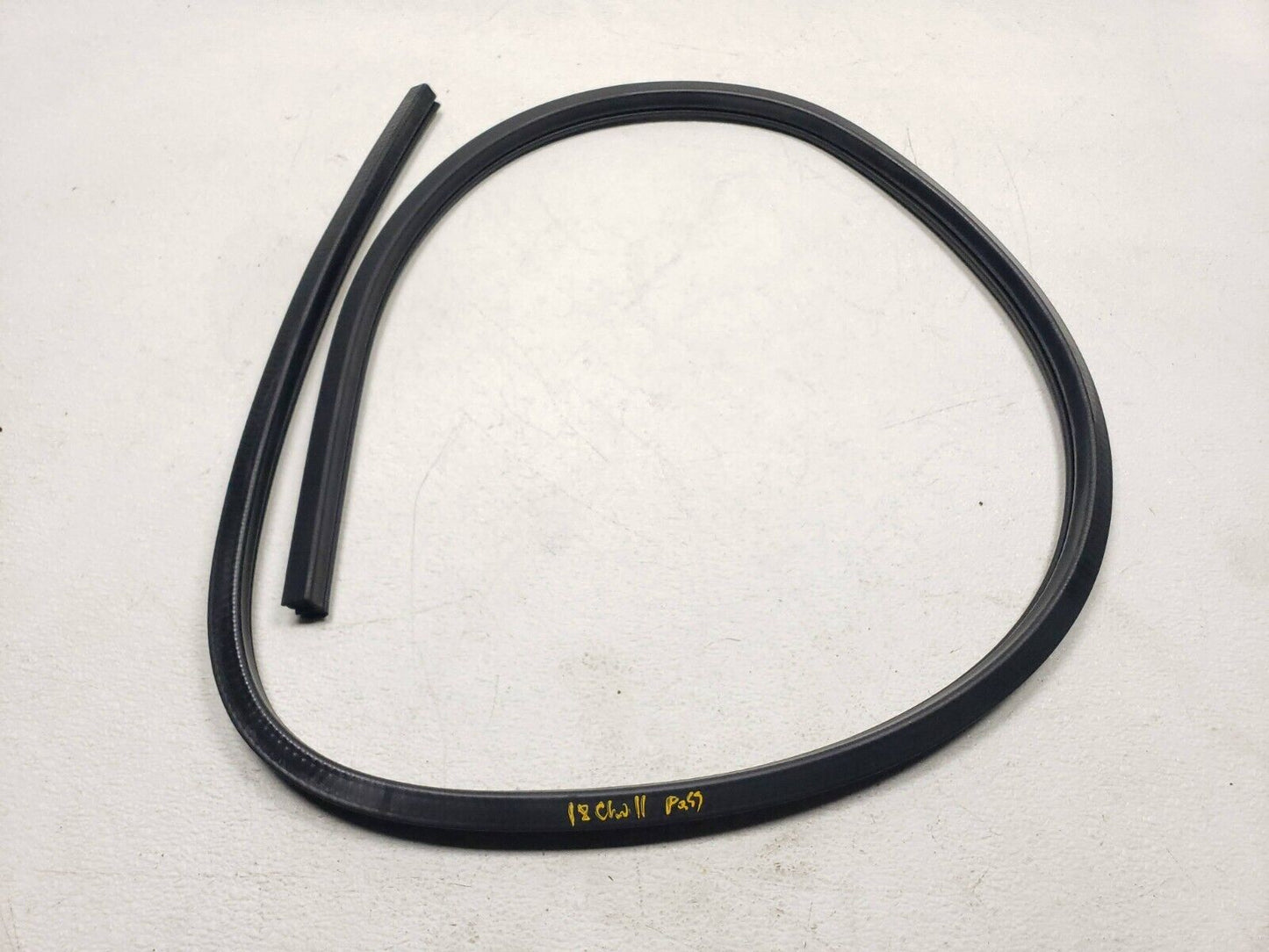 15 16 17 18 Dodge Challenger Right Pass Upper Weatherstrip Seal OEM