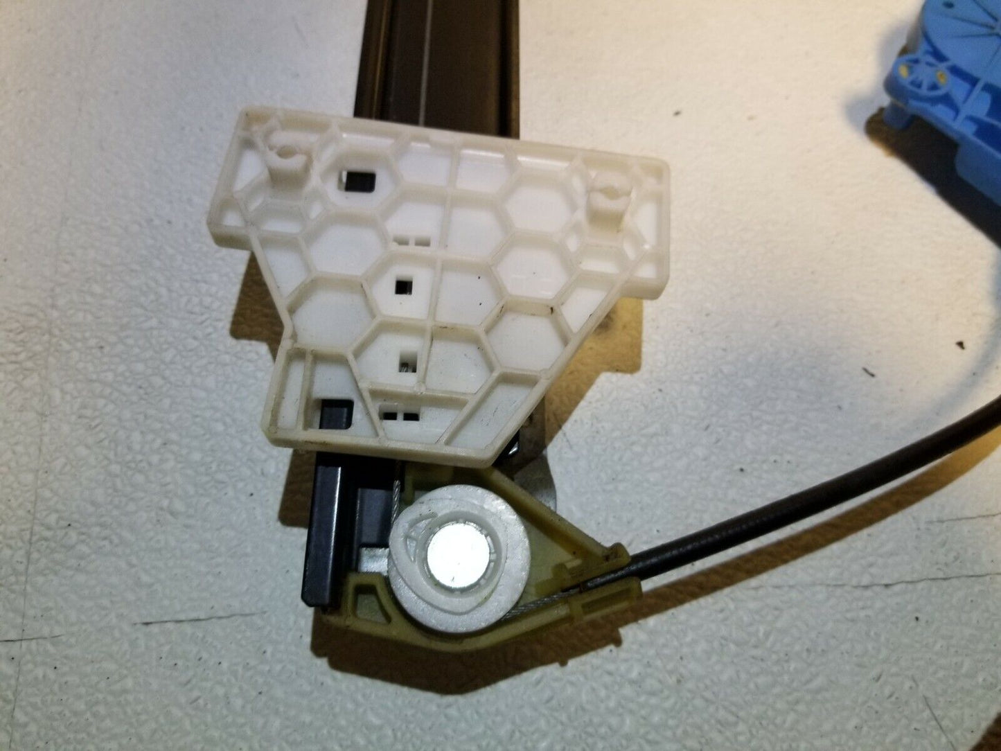 06 07 08 Audi A4 Rear Right Pass Door Power Window Regulator OEM 85k Miles