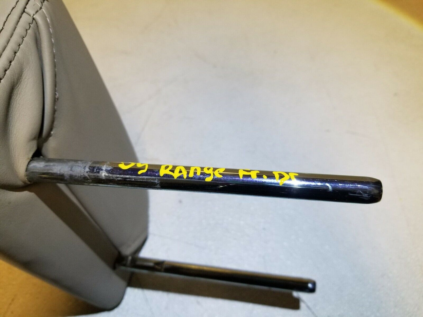 06 07 08 09 Range Rover Sport Front Left Driver Seat Headrest OEM