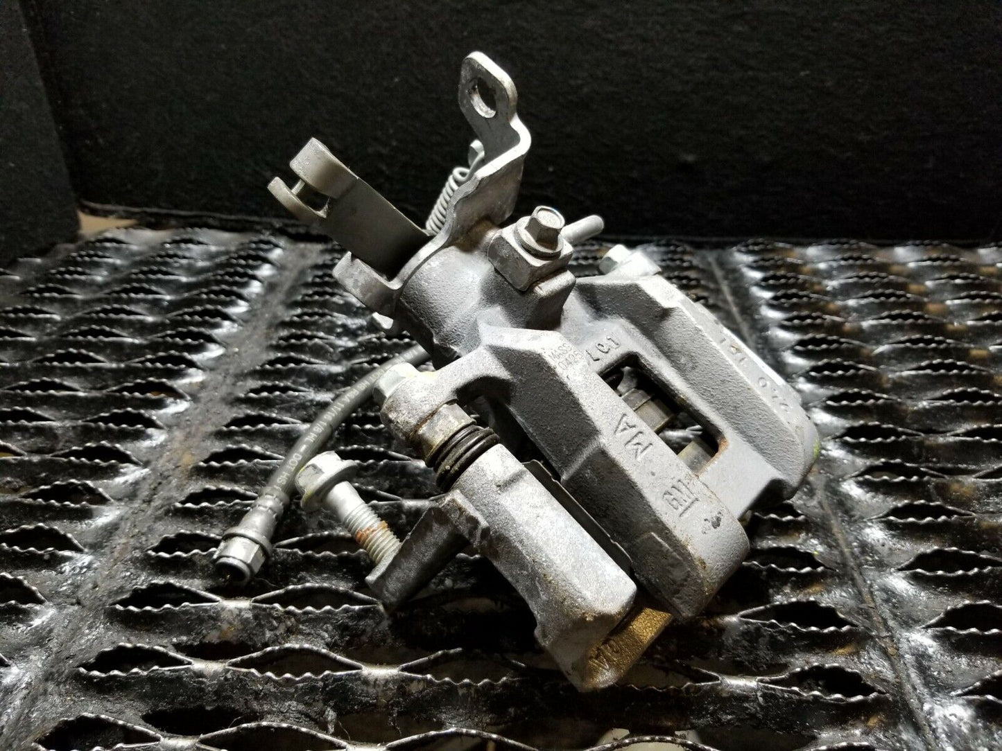 16 17 18 19 Chevrolet Malibu Rear Left Driver Side Brake Caliper OEM 3k