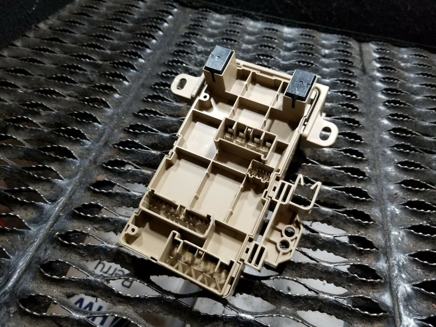 13 14 15 Subaru Xv Crosstrek Fuse Box OEM