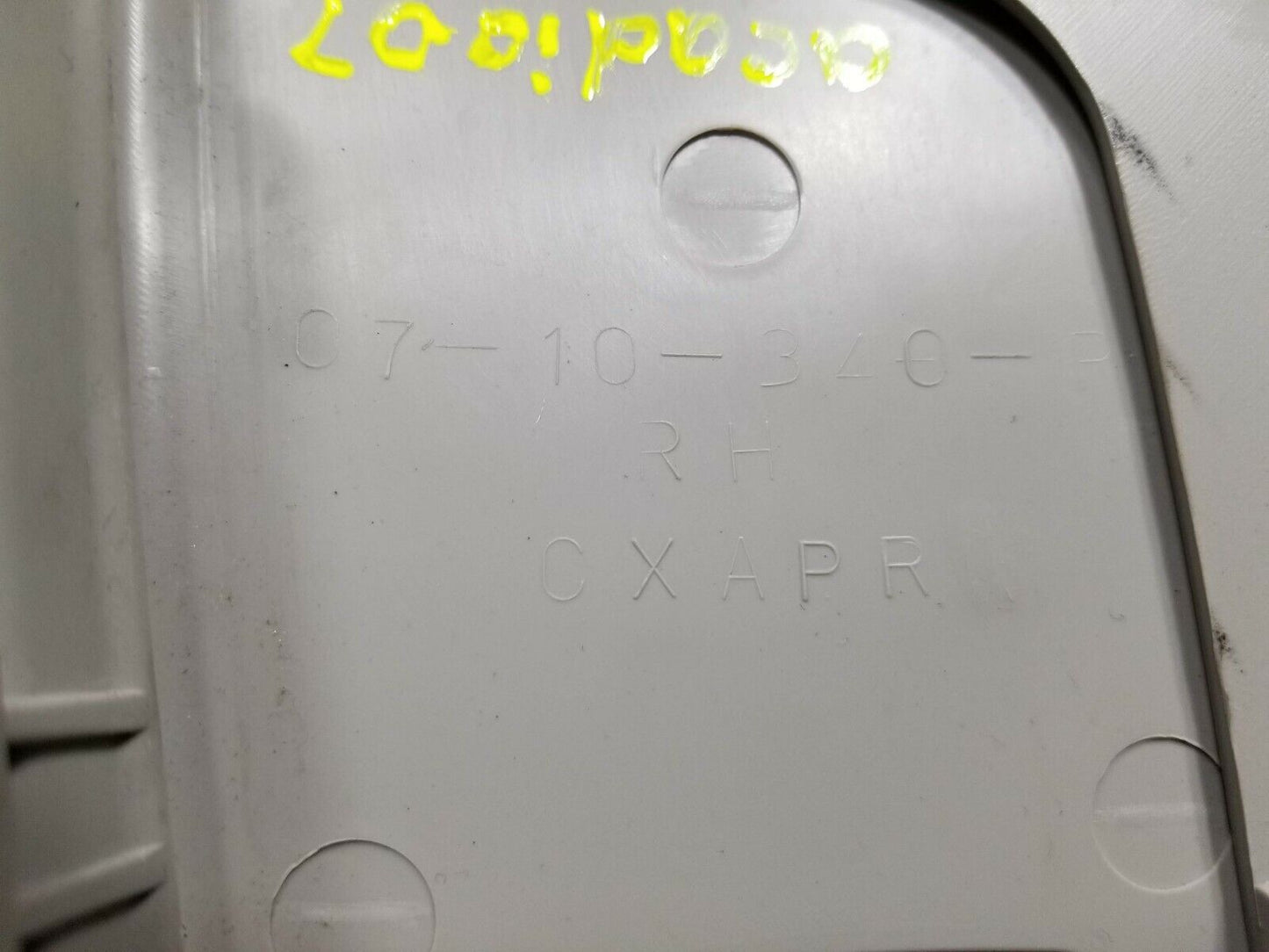 07 08 09 10 11 12 GMC Acadia Interior Upper Center B Pillar Trim Right Pass OEM