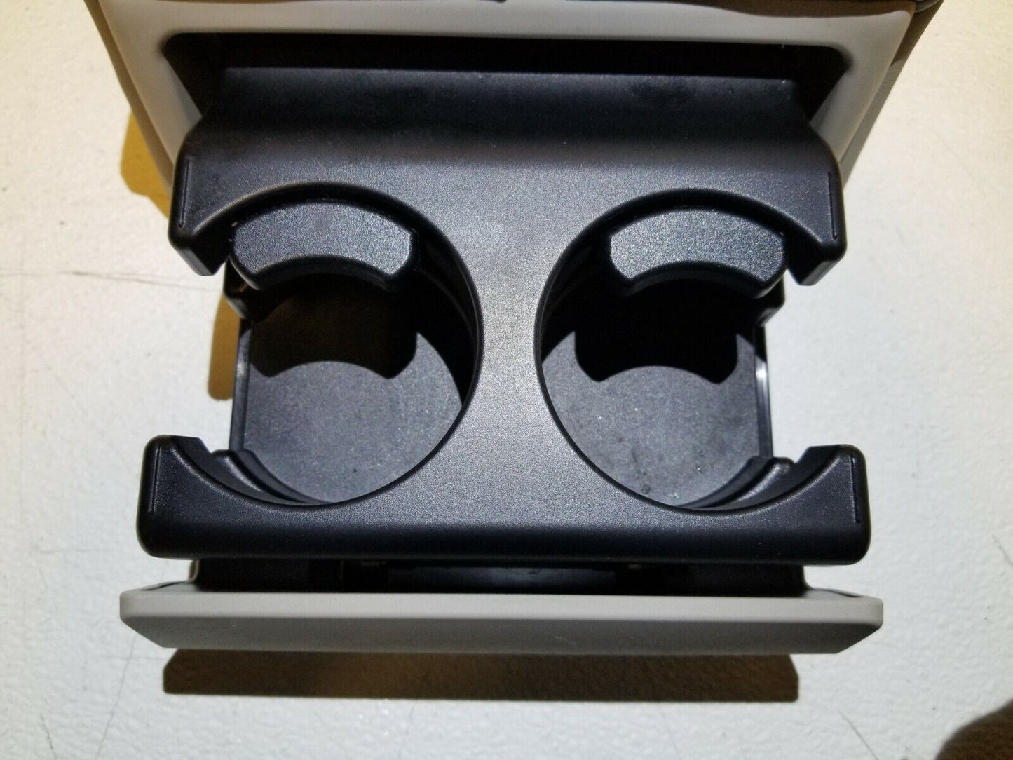 06 07 08 Acura Rl Rear Seat Armrest W/ Cup Holder OEM