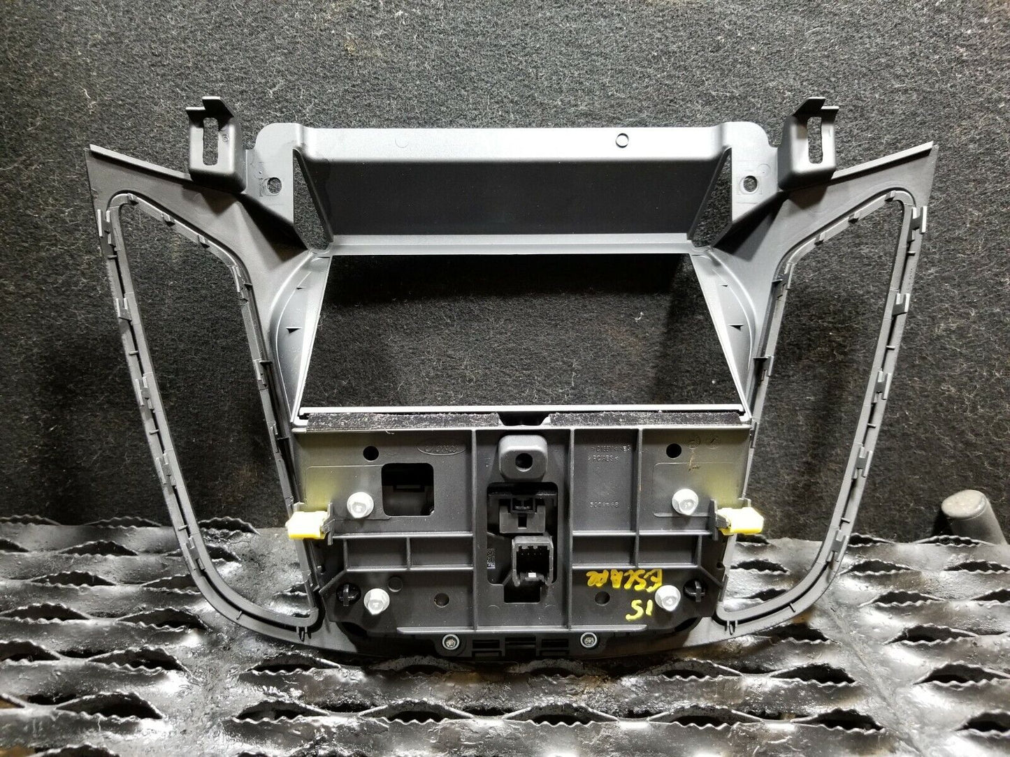 13 14 15 16 Ford Escape Center Dash Radio Control Panel W/ Bezel OEM 83k