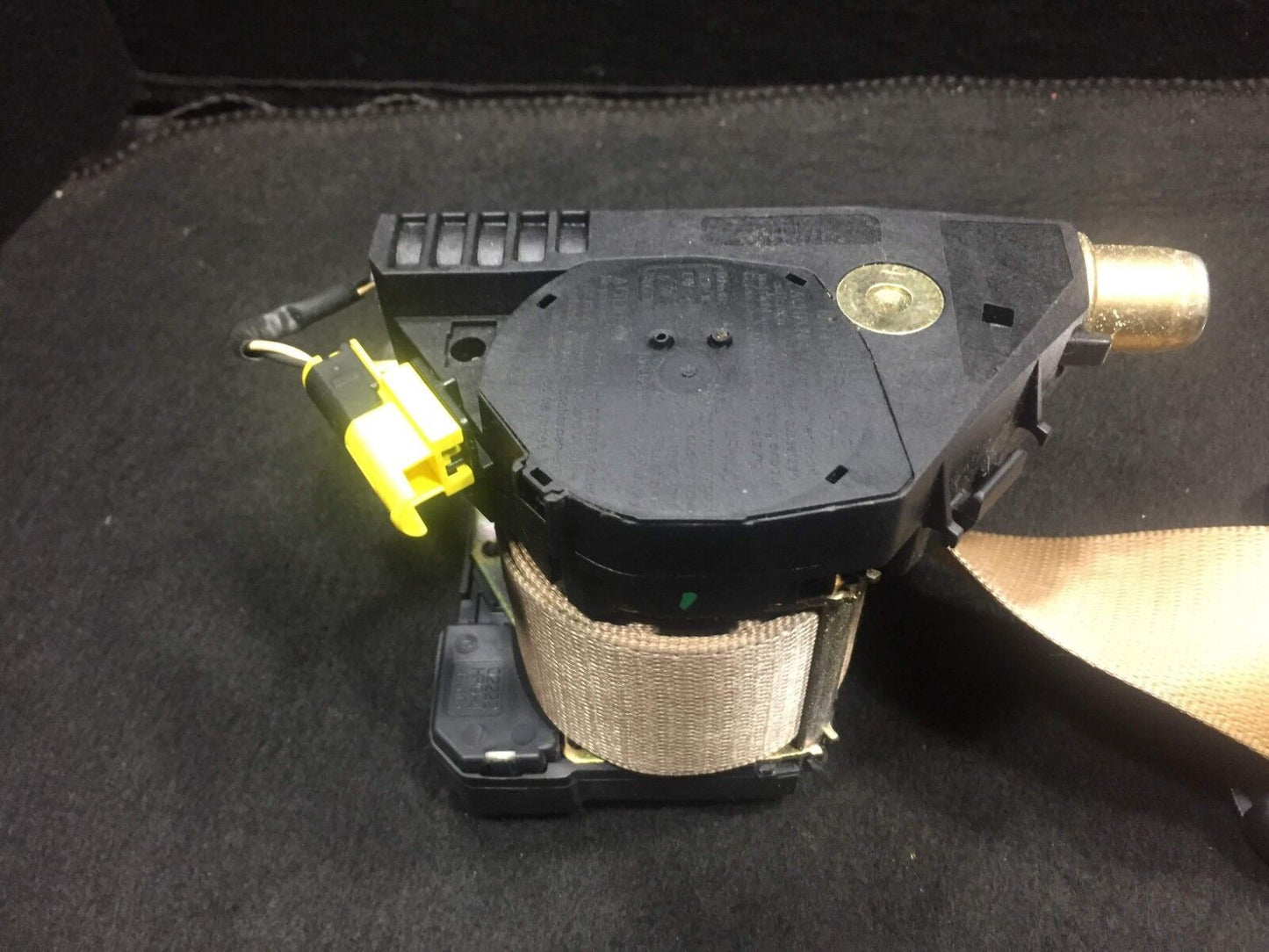 98 99 00 01 Mercedes W163 Ml320 Rear Driver Side Seat Belt Retractor OEM D34