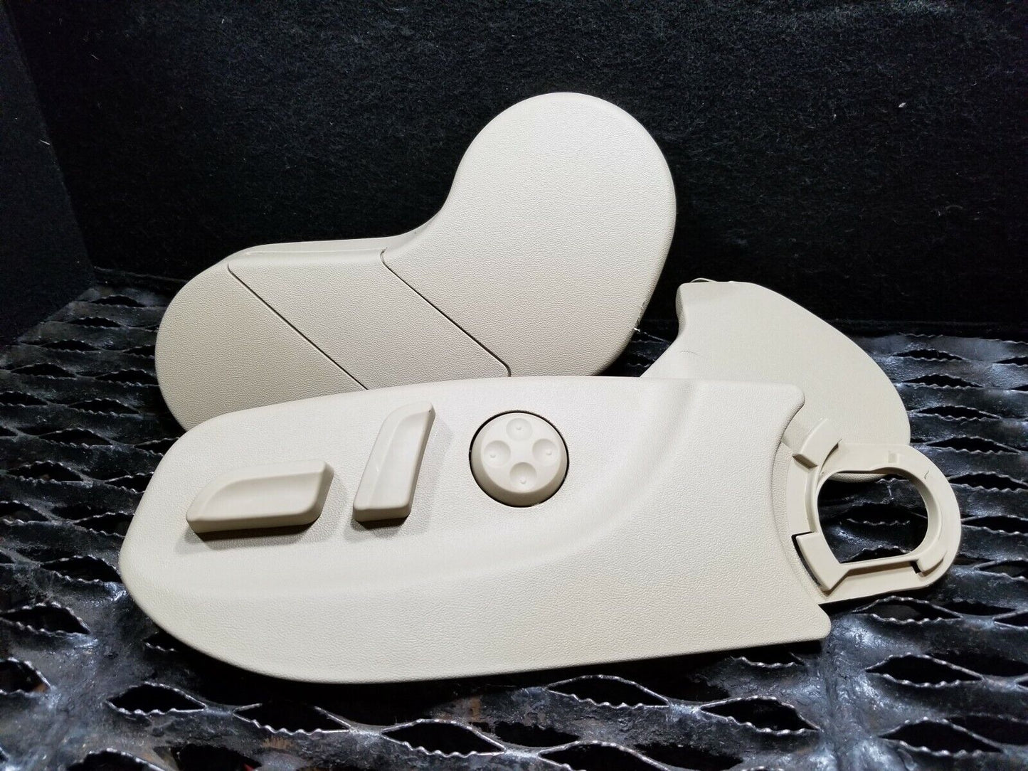 06 07 08 Audi A4 Front Driver Seat Side Trim Panel 3pcs OEM 85k Miles