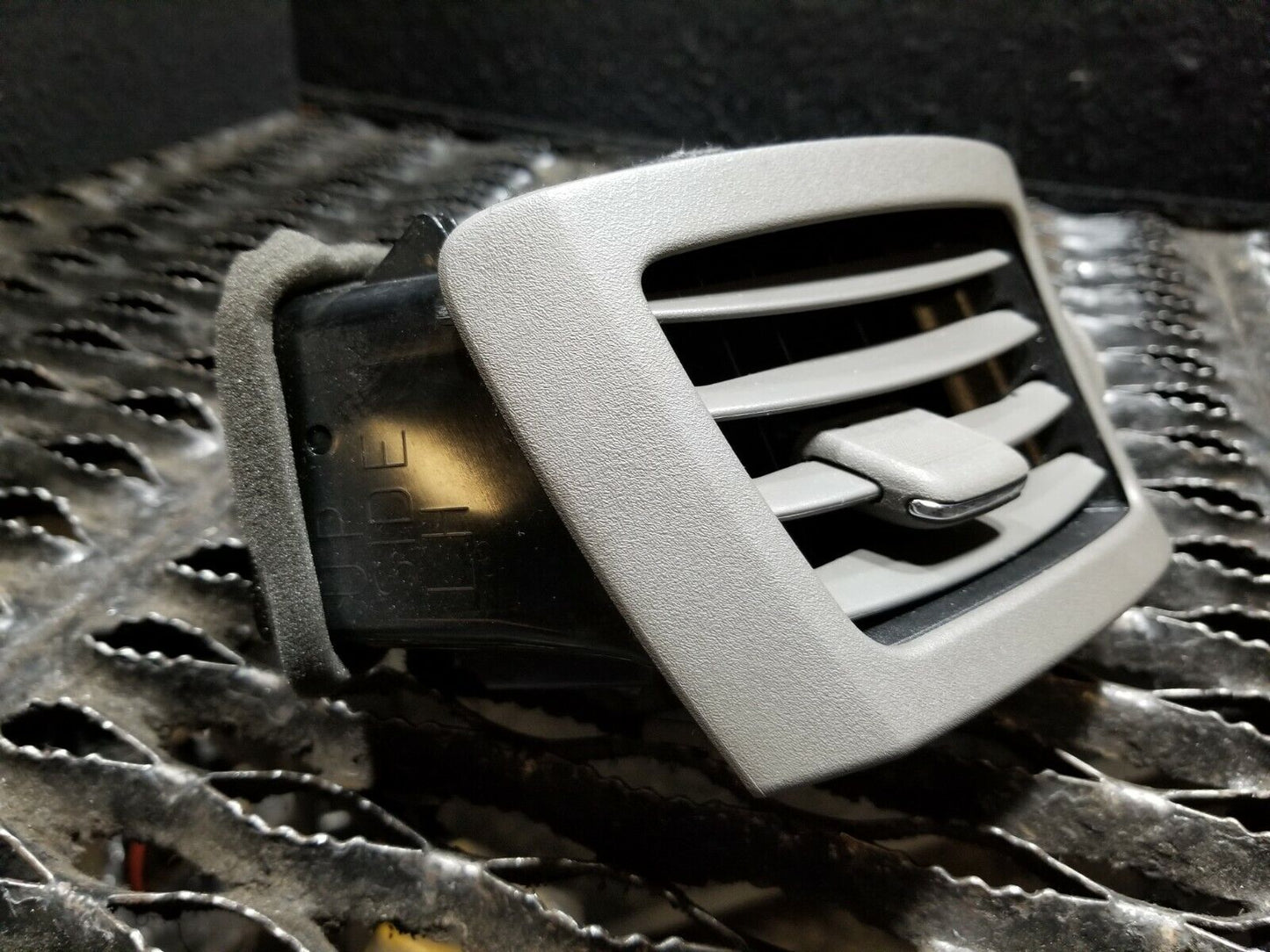 10 11 12 13 Infiniti G37 Coupe Left Driver Dash Air Vent OEM 99k