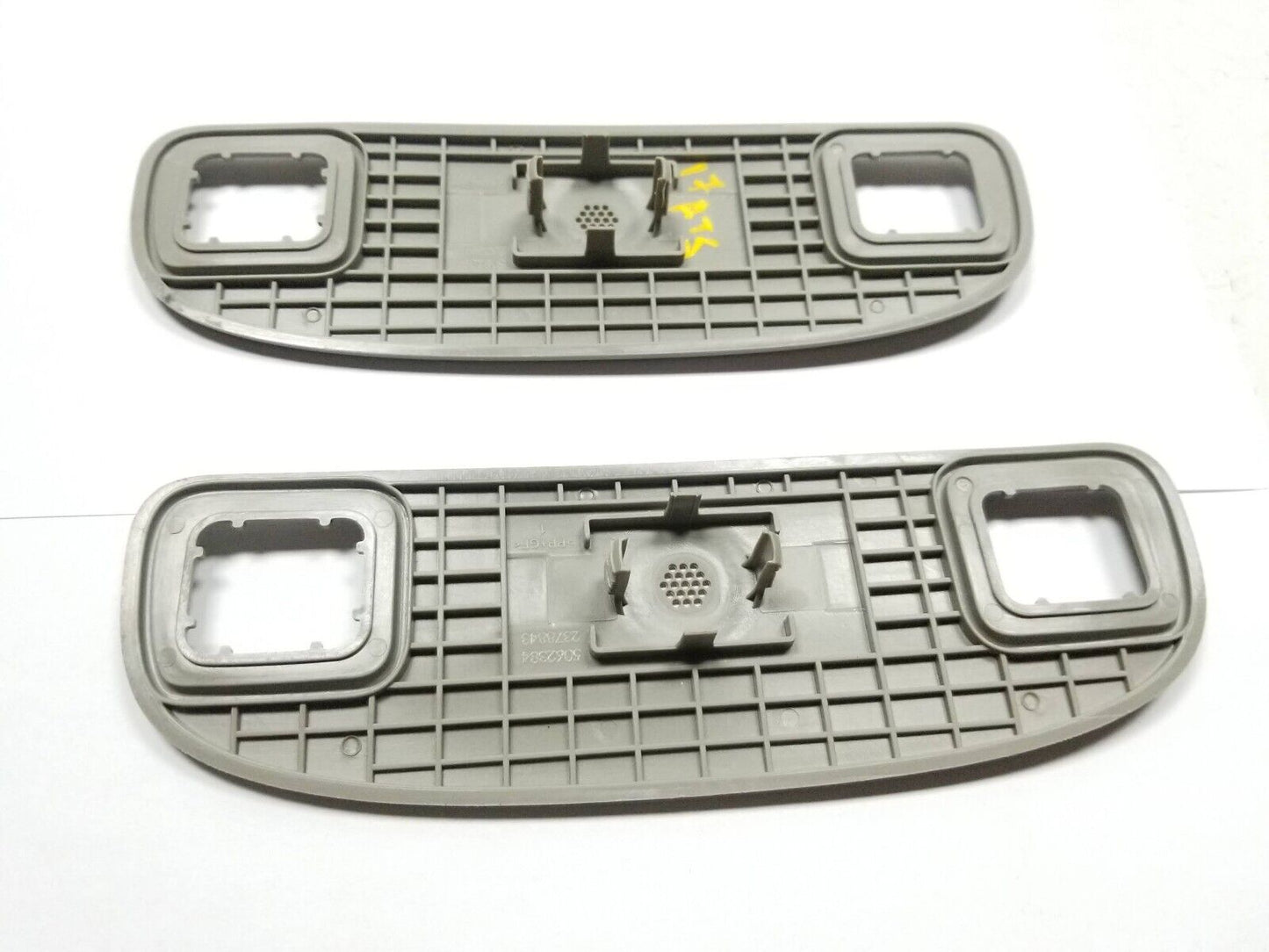 2013 - 2018 Cadillac Ats Front Grab Handle Base Trim Lh & Rh 2pcs OEM