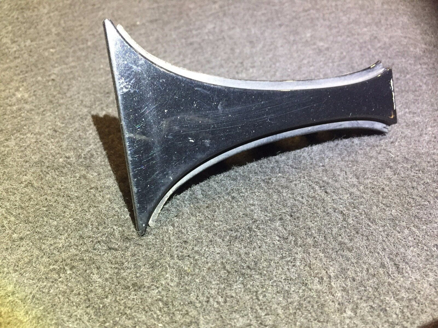 02 03 04 05 BMW 745i E65 Front Center Cover Trim Molding OEM