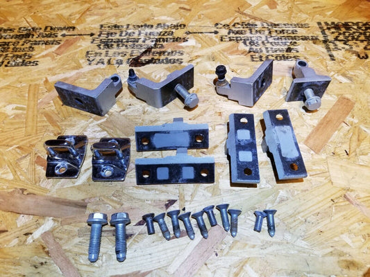 04 05 06 07 BMW 530xi E60 Door Hinge Front & Rear Passenger Side Right OEM