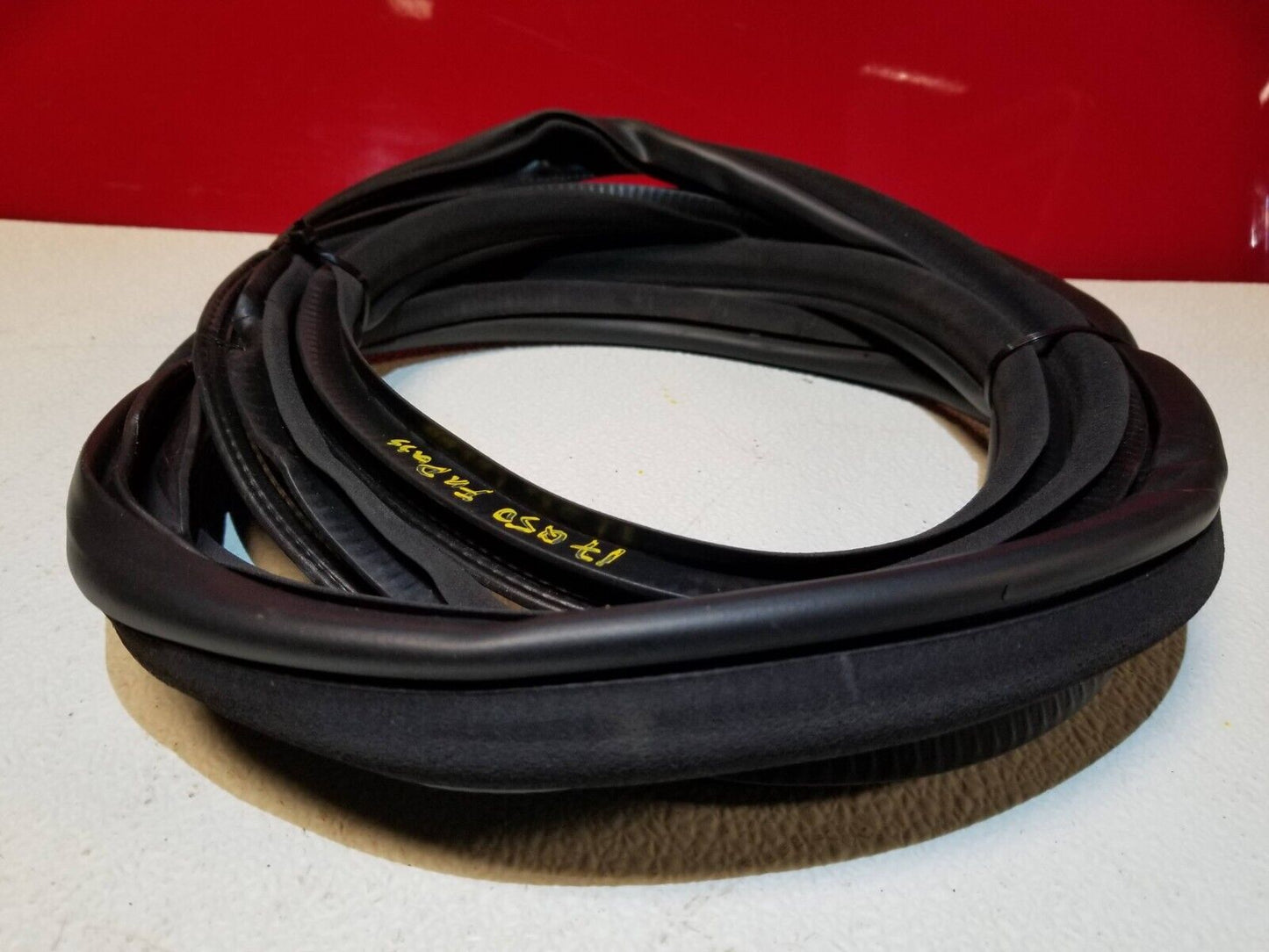 15 16 17 18 19 Infiniti Q50 Front Right Pass Side Door Wheatherstrip Seal OEM