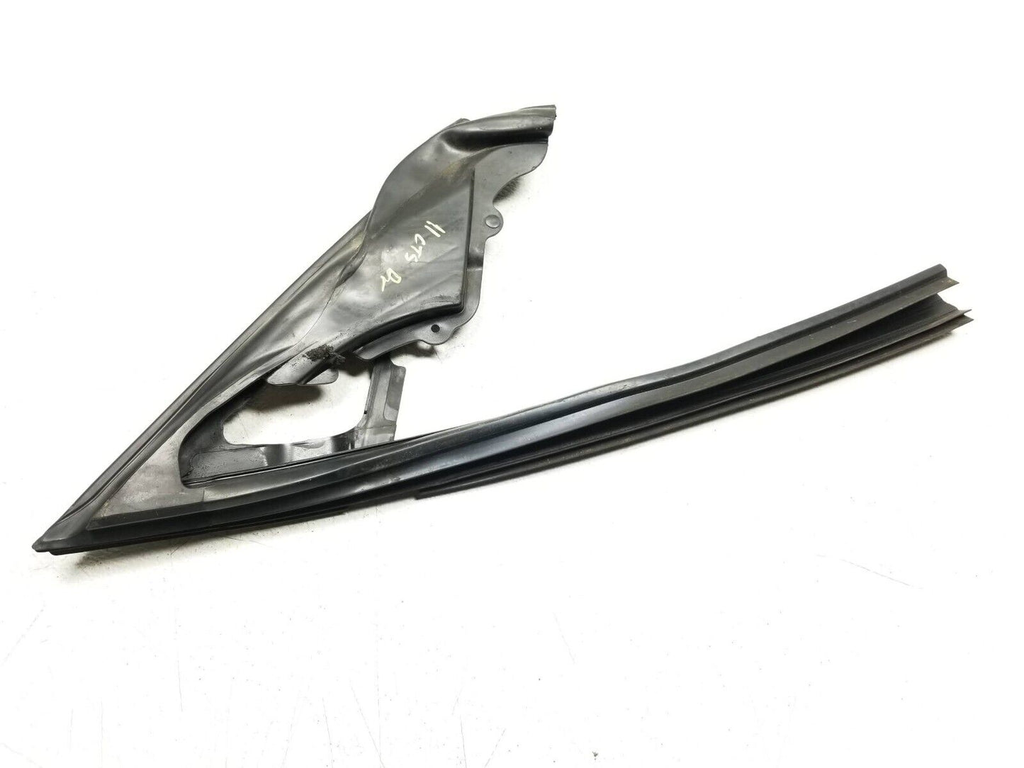 2011-2014 Cadillac CTS Coupe Front Door Mirror Weatherstrip Seal Driver Left OEM