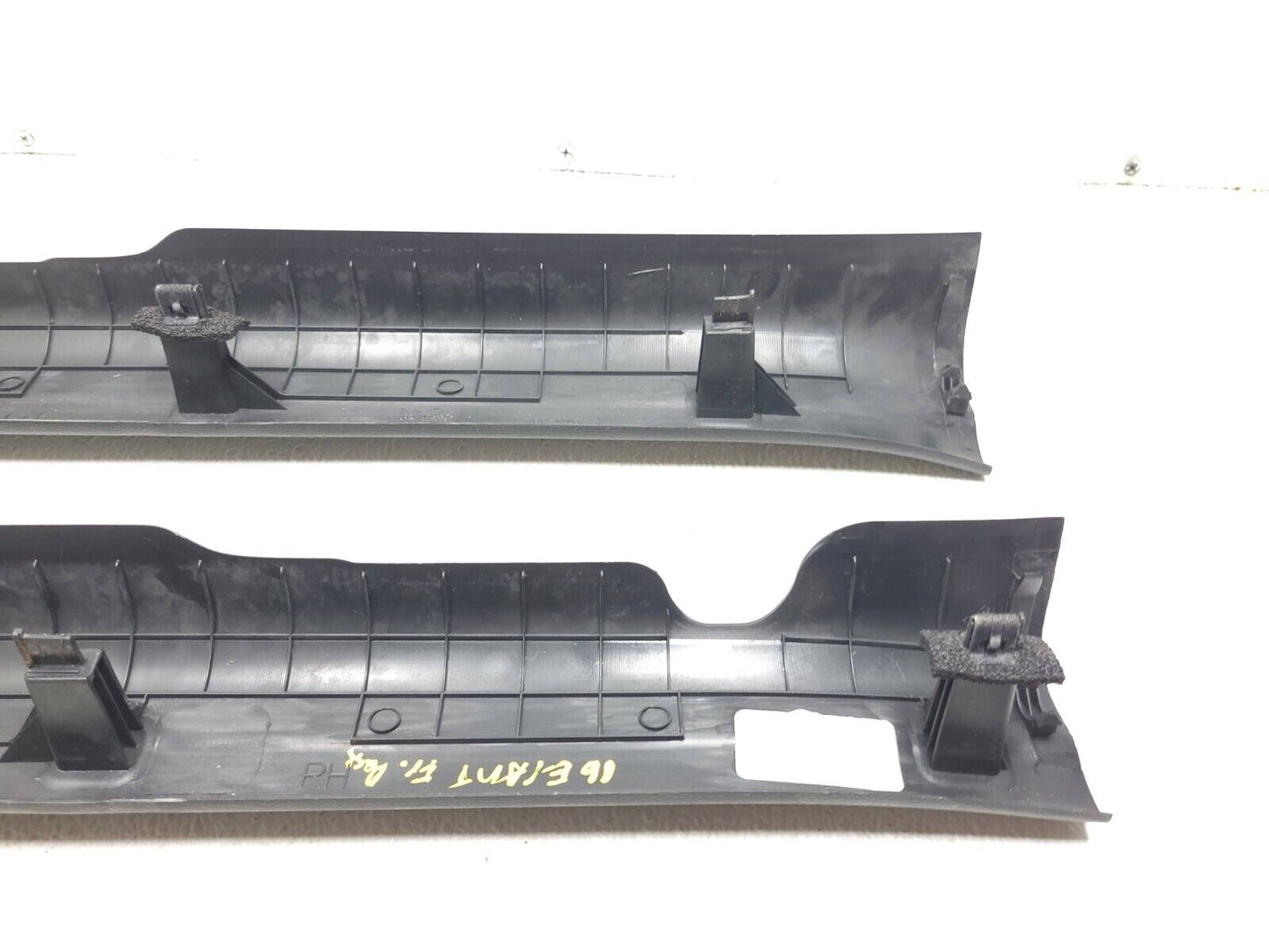 14 15 16 Hyundai Elantra Front Door Step Scuff Trim Left & Right Pair OEM Sdn