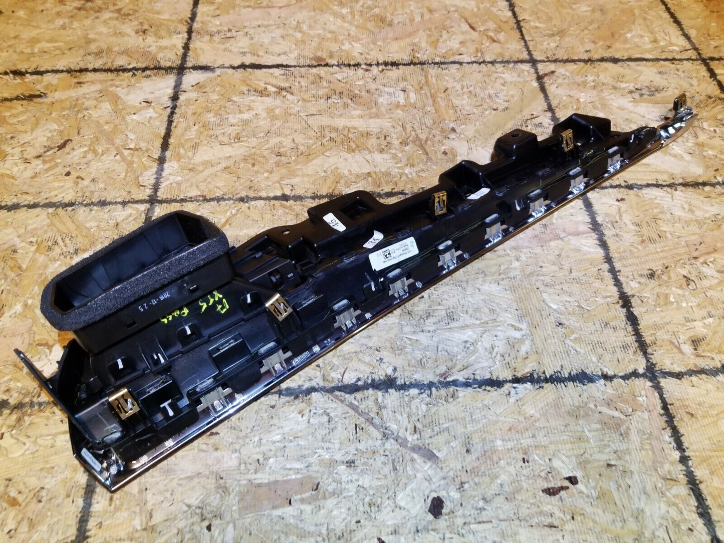 17 18 19 20 Cadillac Xt5 Dash Air Vent Right Passenger Side OEM 34k