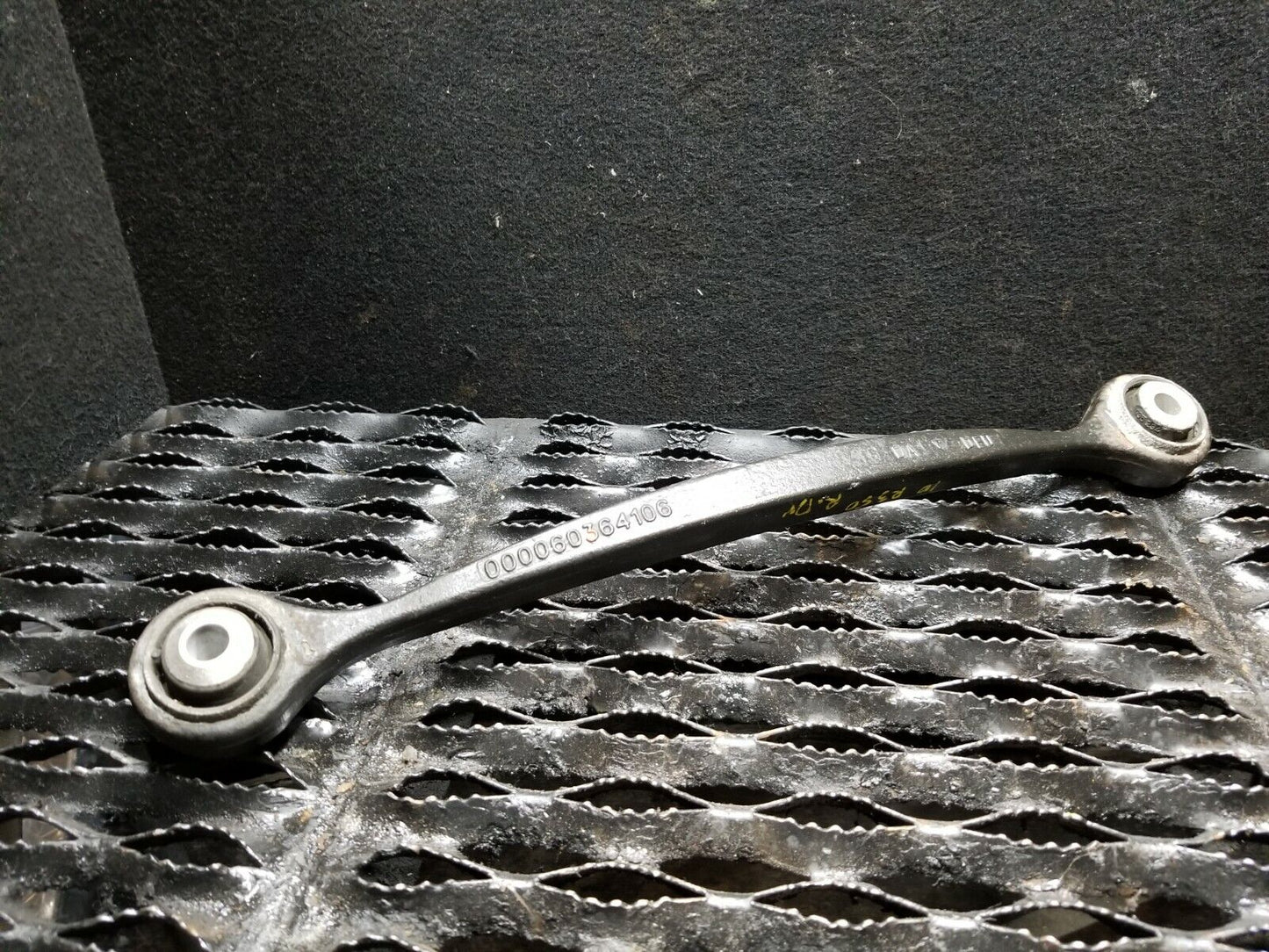 07 08 09 10 Mercedes-benz R350 Rear Left Driver Side Control Arm OEM