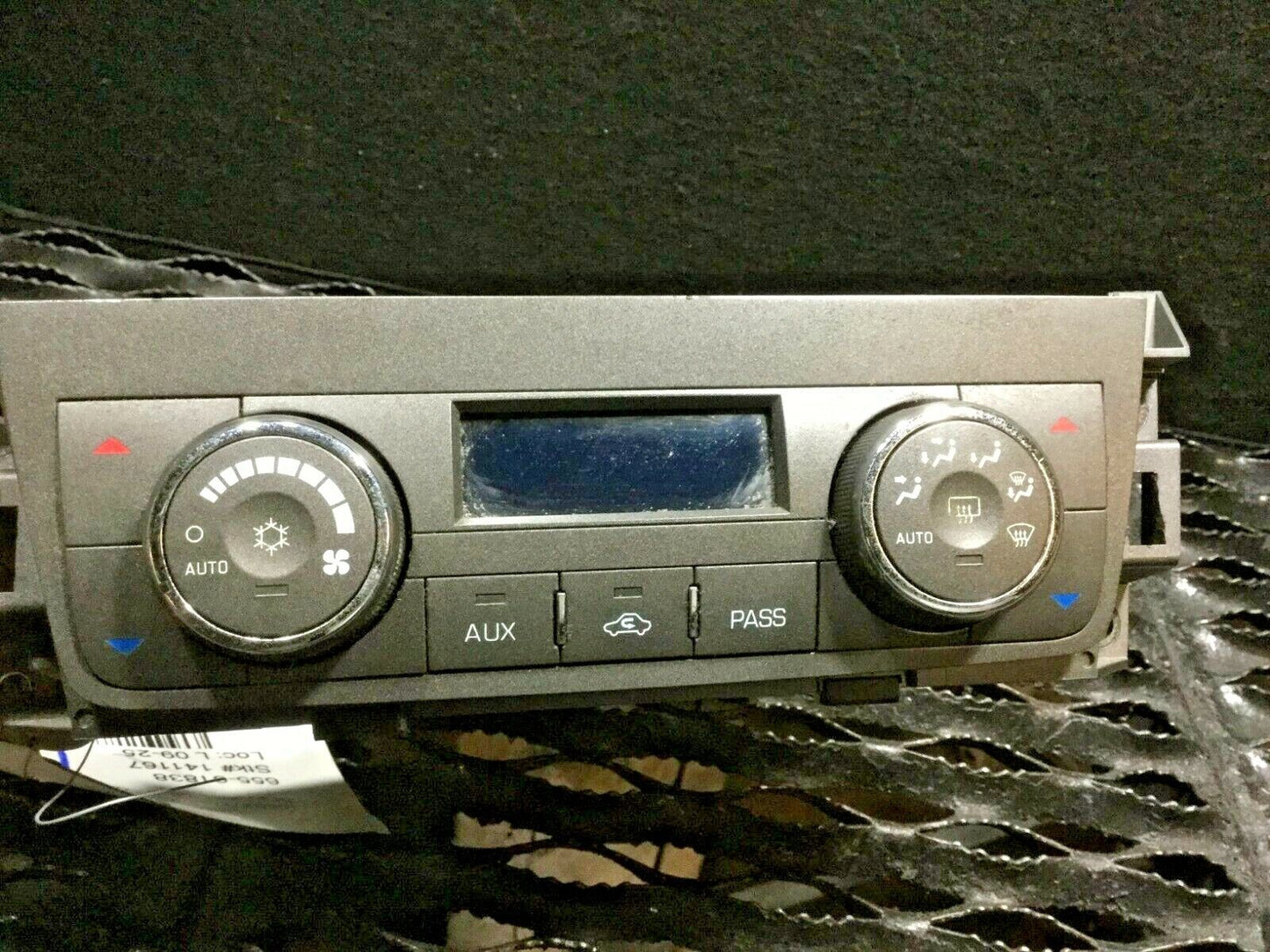 2008 Cadillac DTS Climate Control Panel Temperature Unit A/c Heater OEM N39 45k