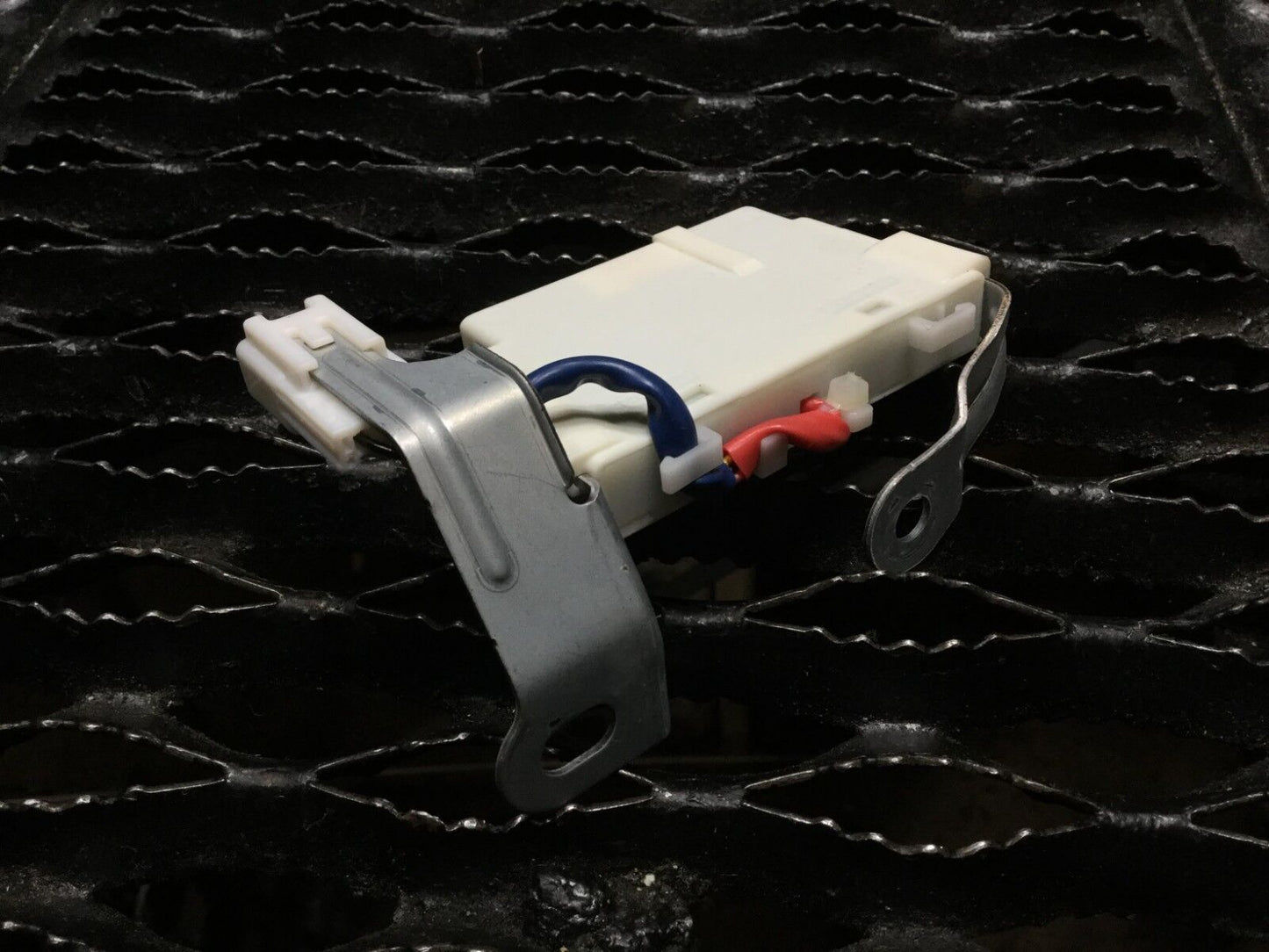 04 05 06 07 08 09 Toyota Prius Smart Key Oscillator 89992-47040 Oem.