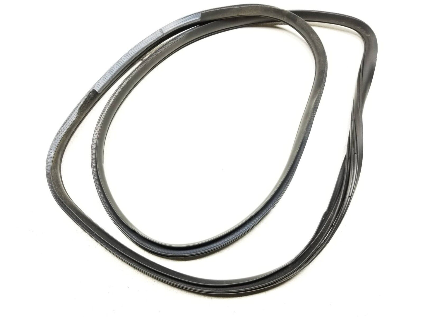 2007 - 2014 Lincoln Navigator Front Right Pass Door Weatherstrip Seal OEM