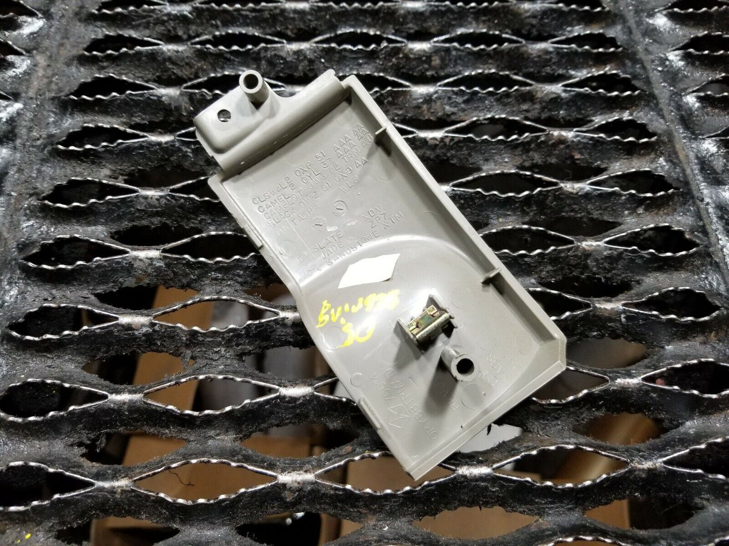 04 05 06 Chrysler Sebring Convertible Dash Trim Bezel OEM