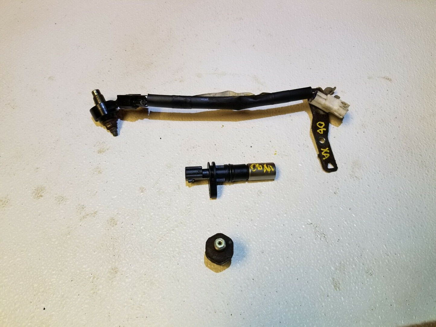 04 05 06 Scion Xa 1.5l Crankshaft Knock Oil Pressure Sensor 3pcs OEM 1nz-fxe