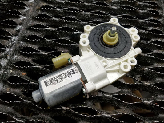 06 07 08 09 10 Jeep Grand Cherokee Rear Right Pass Side Door Window Motor OEM