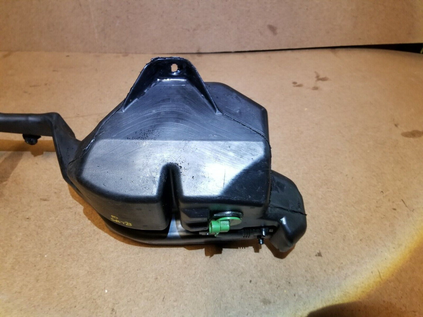 07 08 09 10 Jeep Grand Cherokee Srt8 Windshield Washer Fluid Reservoir OEM