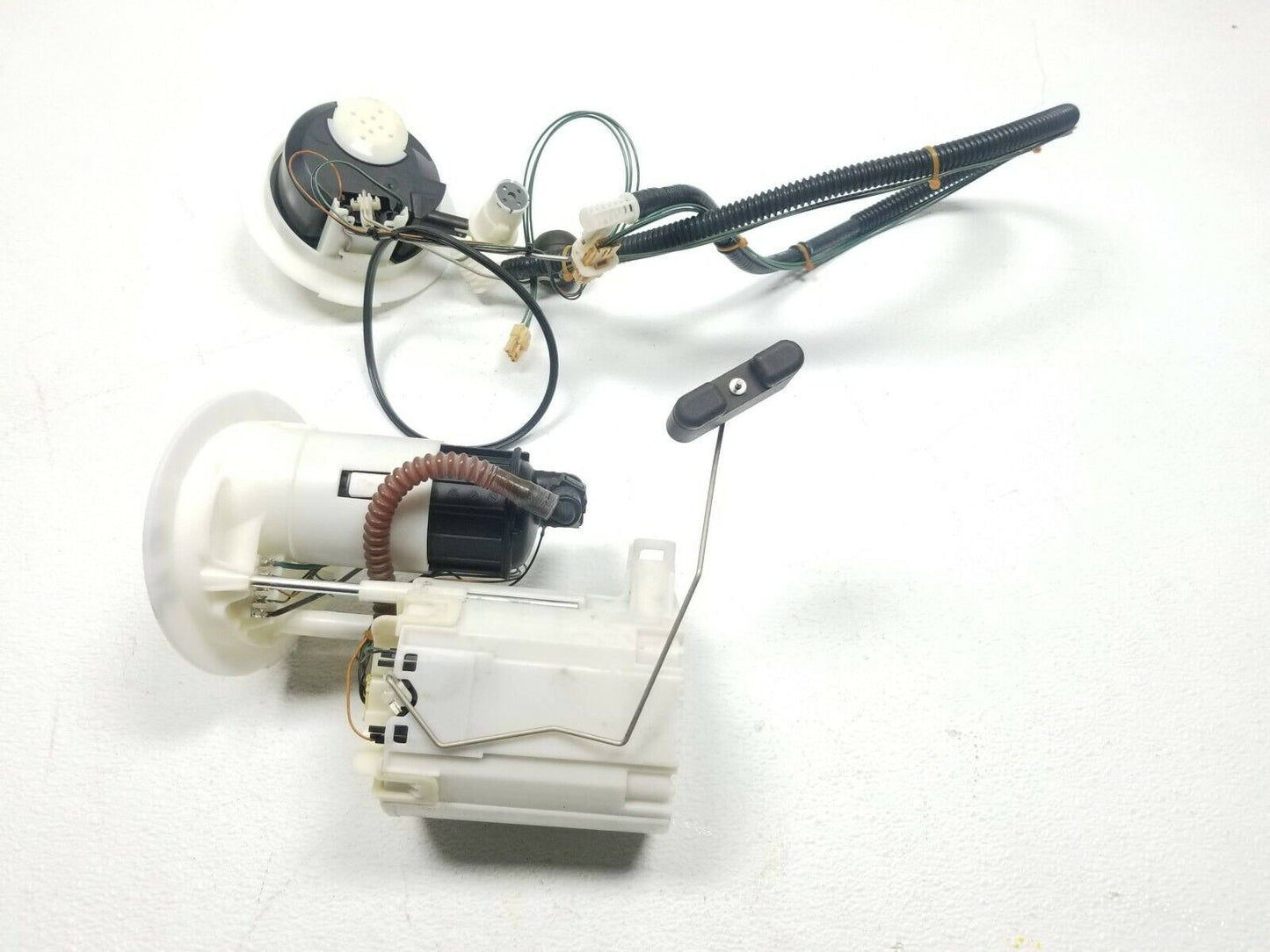 08 09 10 11 Audi A5 Coupe 3.2l Gas  Fuel Pump W/ Sending OEM