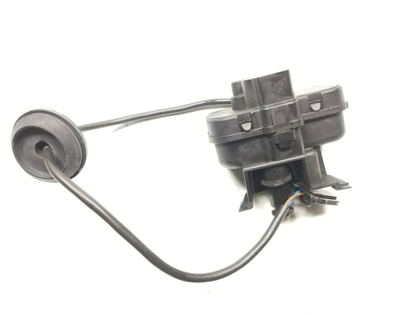 09 11 12 13 14 15 16 17 VW Tiguan Fuel Tank Door Lid Lock Actuator OEM 43k Miles