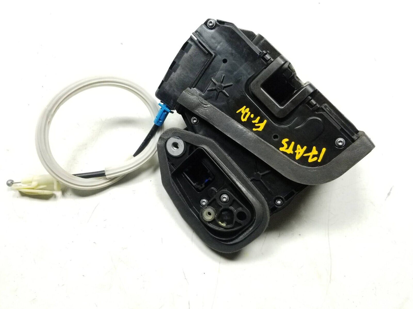 2013 - 2018 Cadillac Ats Front Door Lock Actuator Driver Side Left OEM