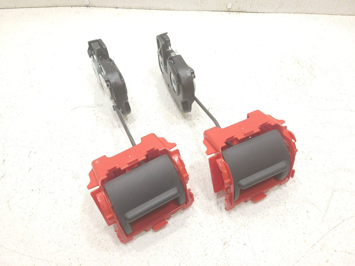 07 - 13 Suzuki Sx4 Hatchback Rear Seat Fold Lock Latch Release Handle 2pcs OEM