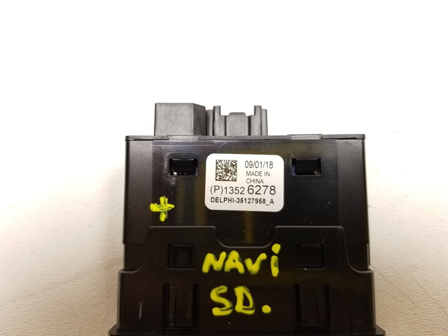 18 19 20 21 Chevrolet Equinox Aux Media Usb Type C Socket Port W/ Navi Sd OEM