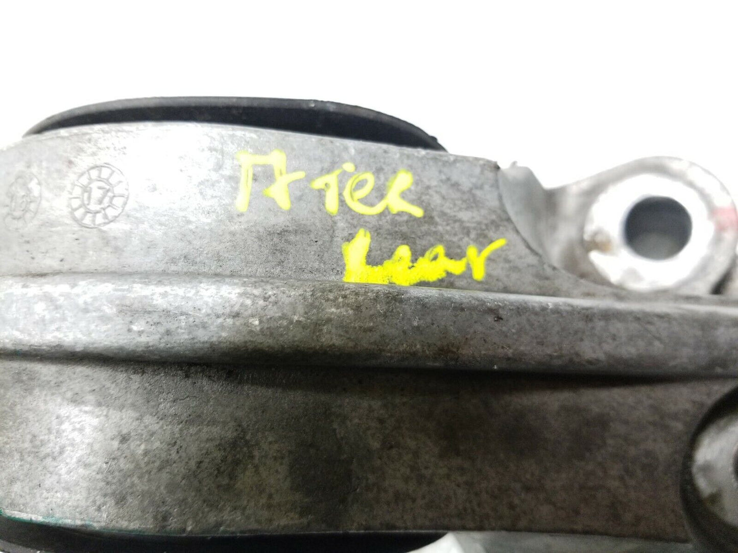 14 15 16 17 GMC Terrain 2.4l Engine Mount Pair OEM 14k Miles