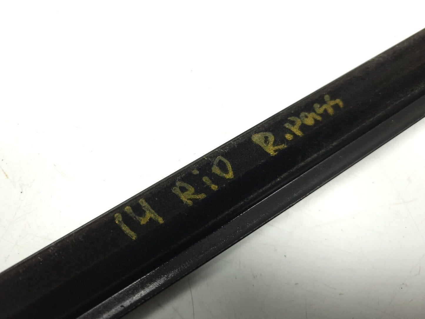 12 13 14 15 Kia Rio Door Window Belt Seal Molding Rear Pass Right Side OEM