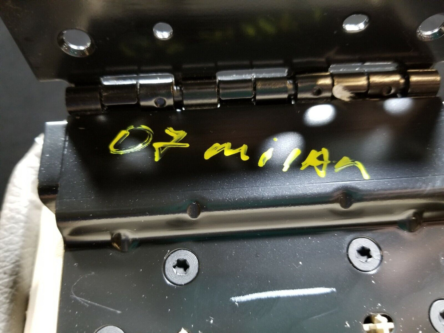 06 07 08 09 Mercury Milan Center Armrest Arm Rest OEM