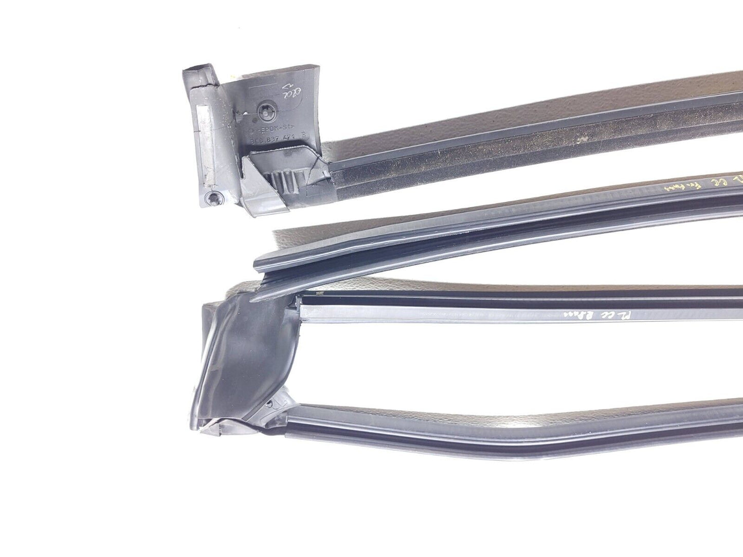 09 10 11 12 Volkswagen Cc Door Window Weatherstrip Seal Set-4pcs OEM