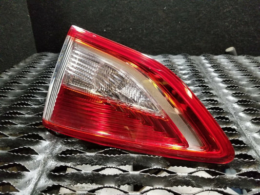 13 14 15 16 Ford Escape Right Passenger Side Inner Tail Light OEM 83k