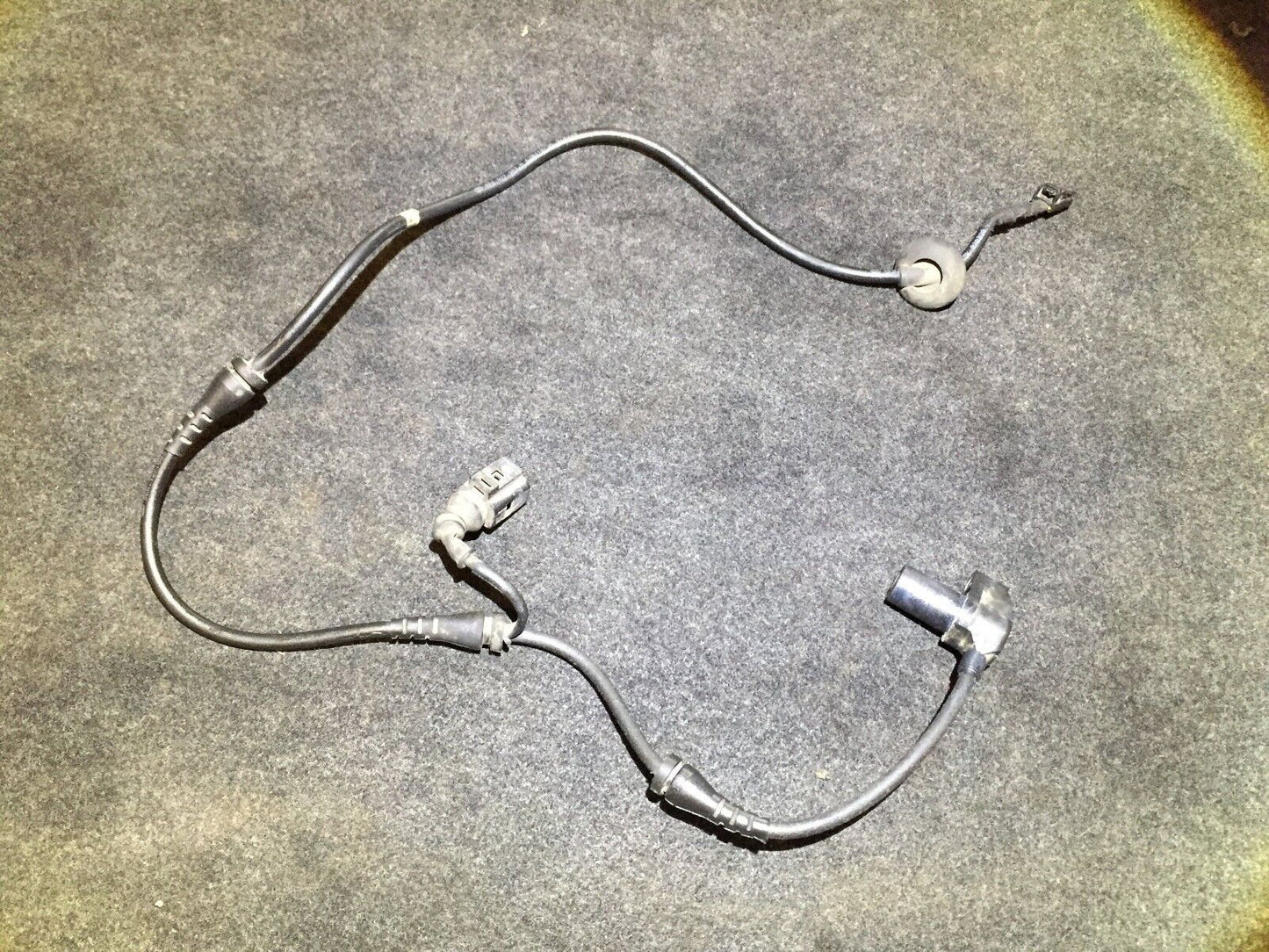 05 06 07 08 Audi A4 Front ABS Sensor OEM 8e0927803b