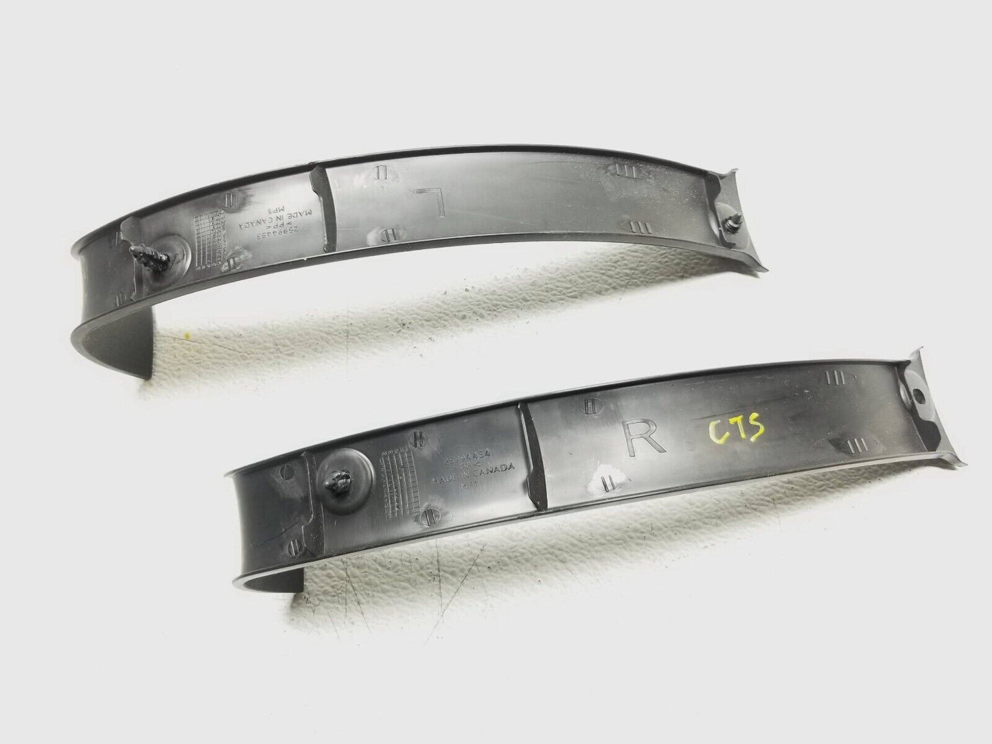 2011 - 2014 Cadillac CTS Coupe Trunk Lid Hinge Trim Cover Pair 25994454 OEM