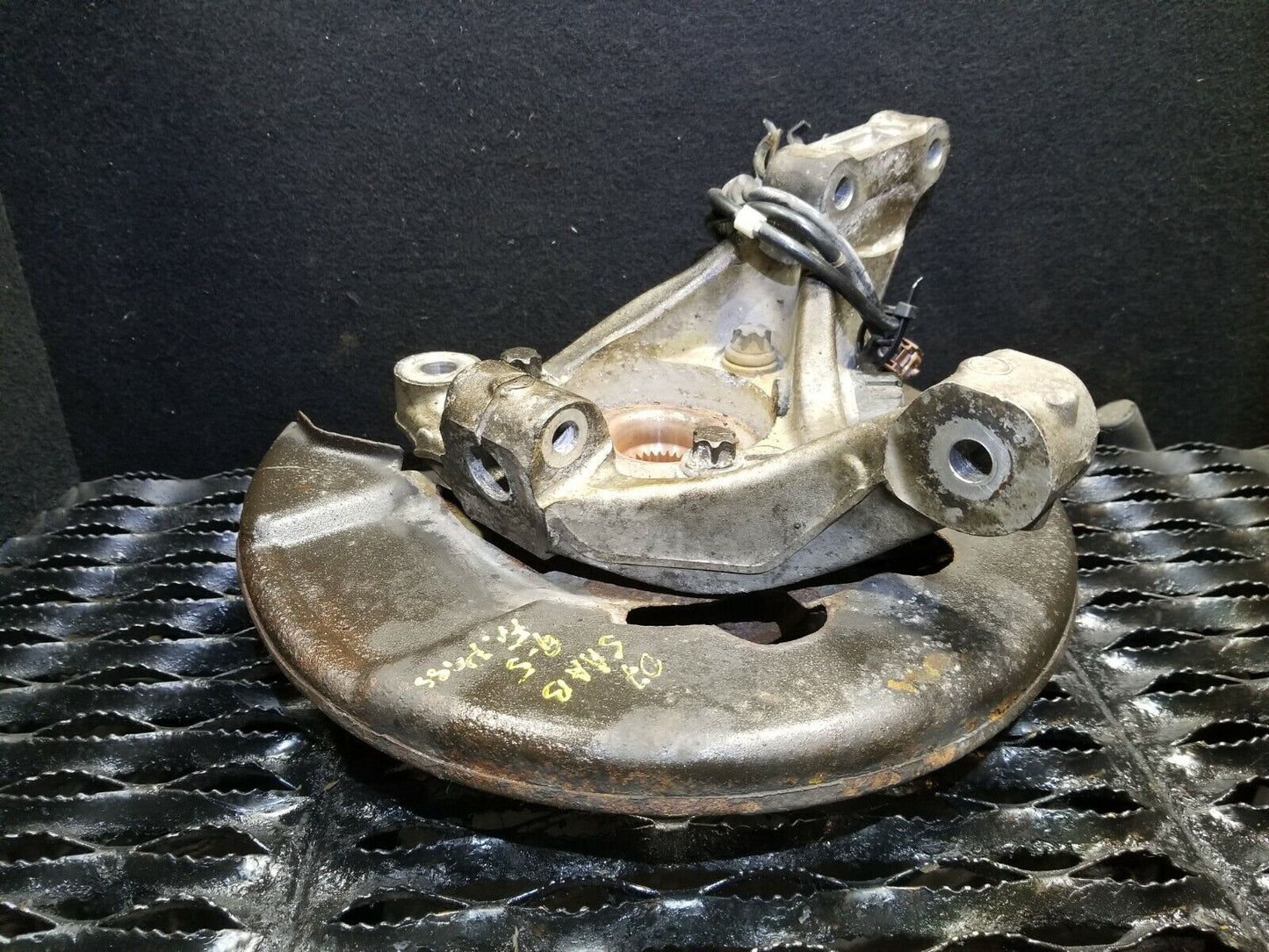06 07 08 09 Saab 9-5 Aero 2.3t Front Right Pass Side Spindle Knuckle Hub OEM