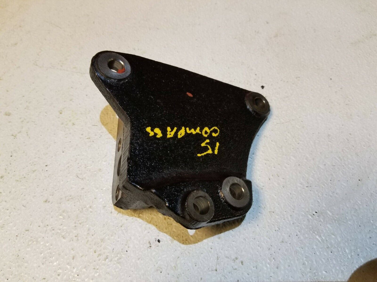 13 14 15 16 Jeep Compass 2.4l Engine Mount Bracket OEM