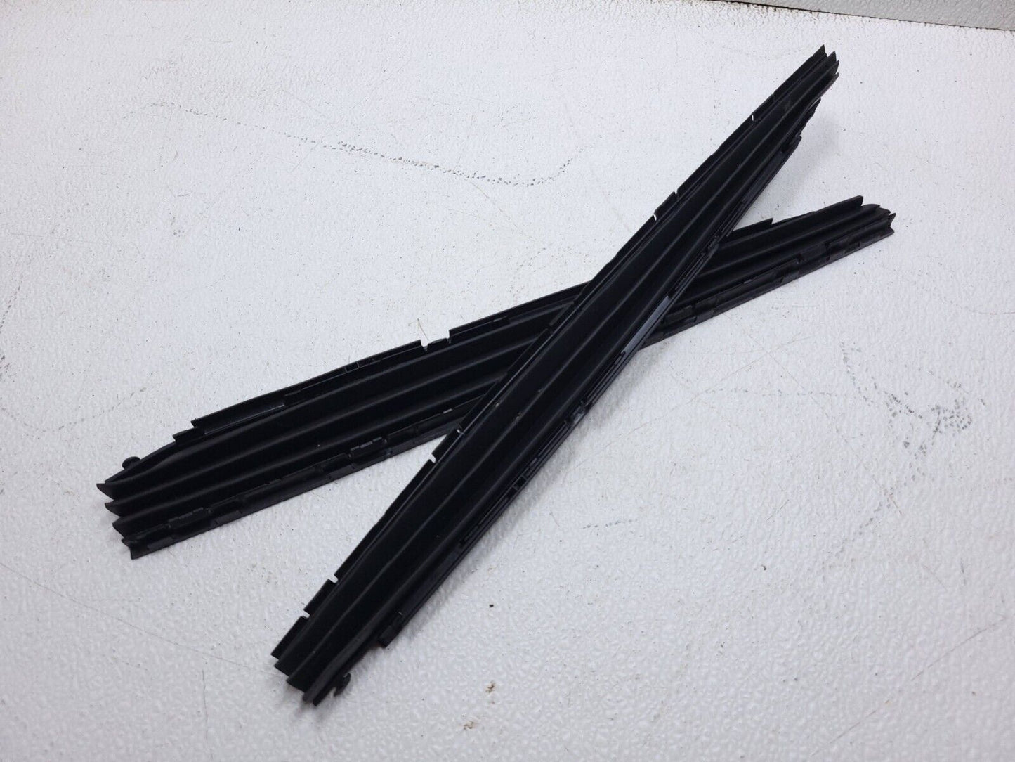 06 07 08 09 10 11 Mercedes Ml500 Sunroof Trim Pair OEM
