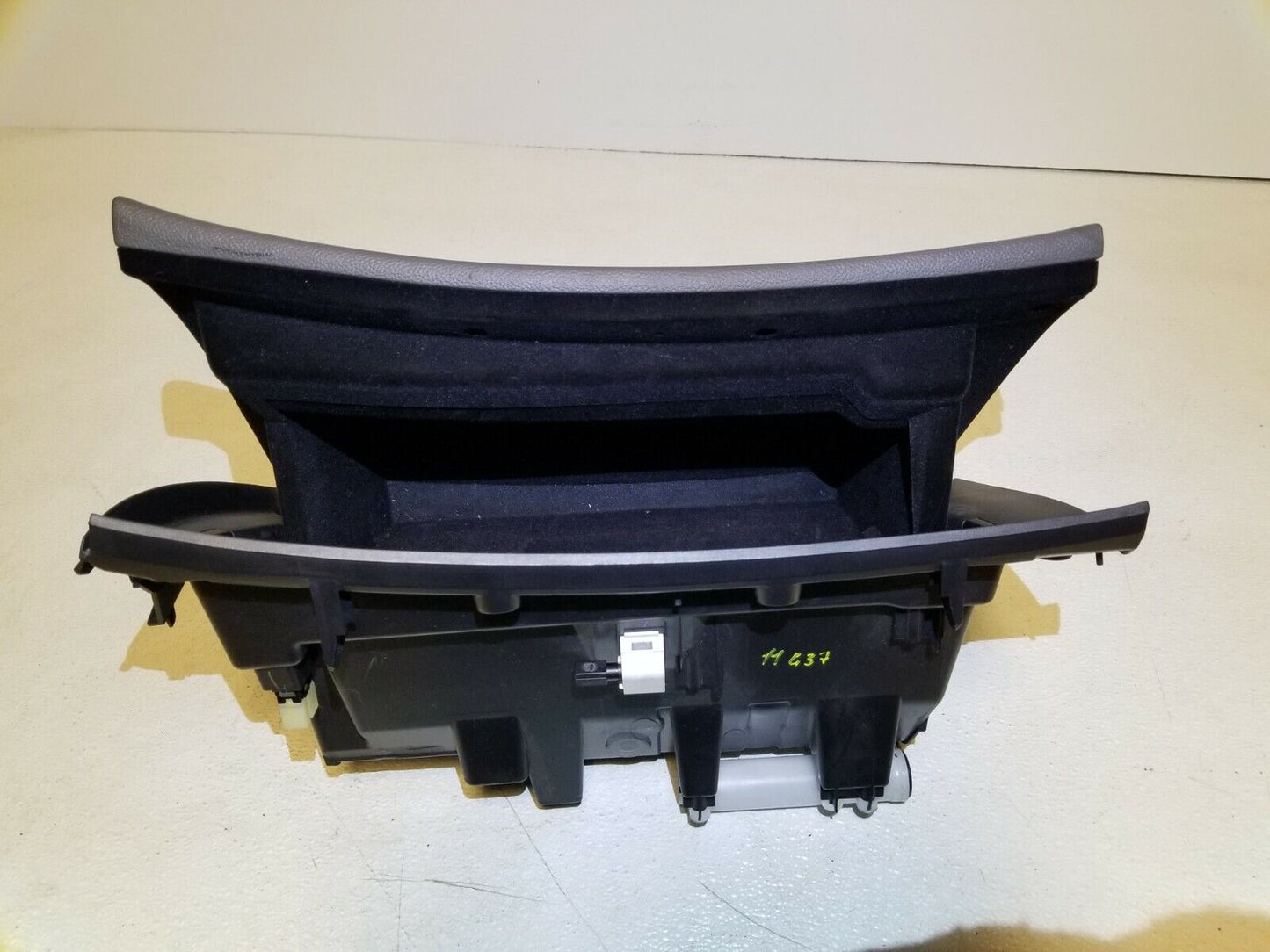 10 11 12 13 Infiniti G37 Coupe Dash Glove Box 68102 Jk600 OEM 99k